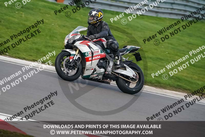 donington no limits trackday;donington park photographs;donington trackday photographs;no limits trackdays;peter wileman photography;trackday digital images;trackday photos